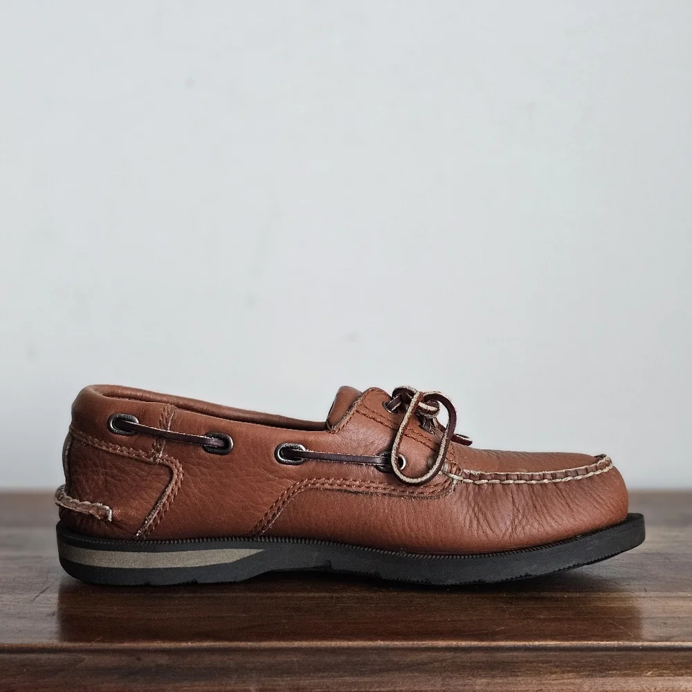 Clarks Brown Leather Boat Shoes Men’s 9M Classic Moc Toe Loafers